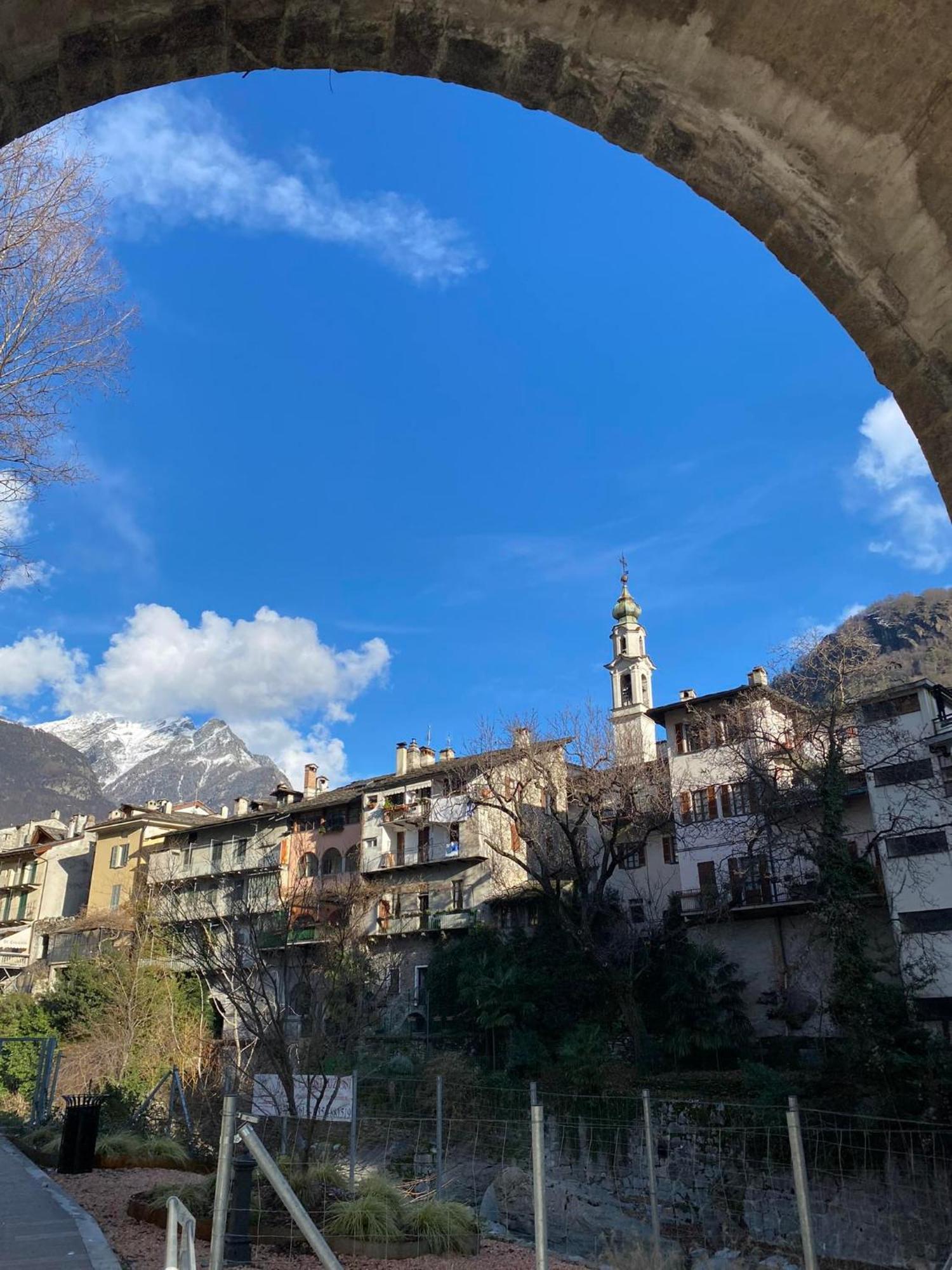 Casa La Romantica Chiavenna Esterno foto
